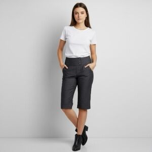 Joe Benbasset Y2K Pants Black High Waist Pinstripe Capri Bermuda Shorts (Size 1)